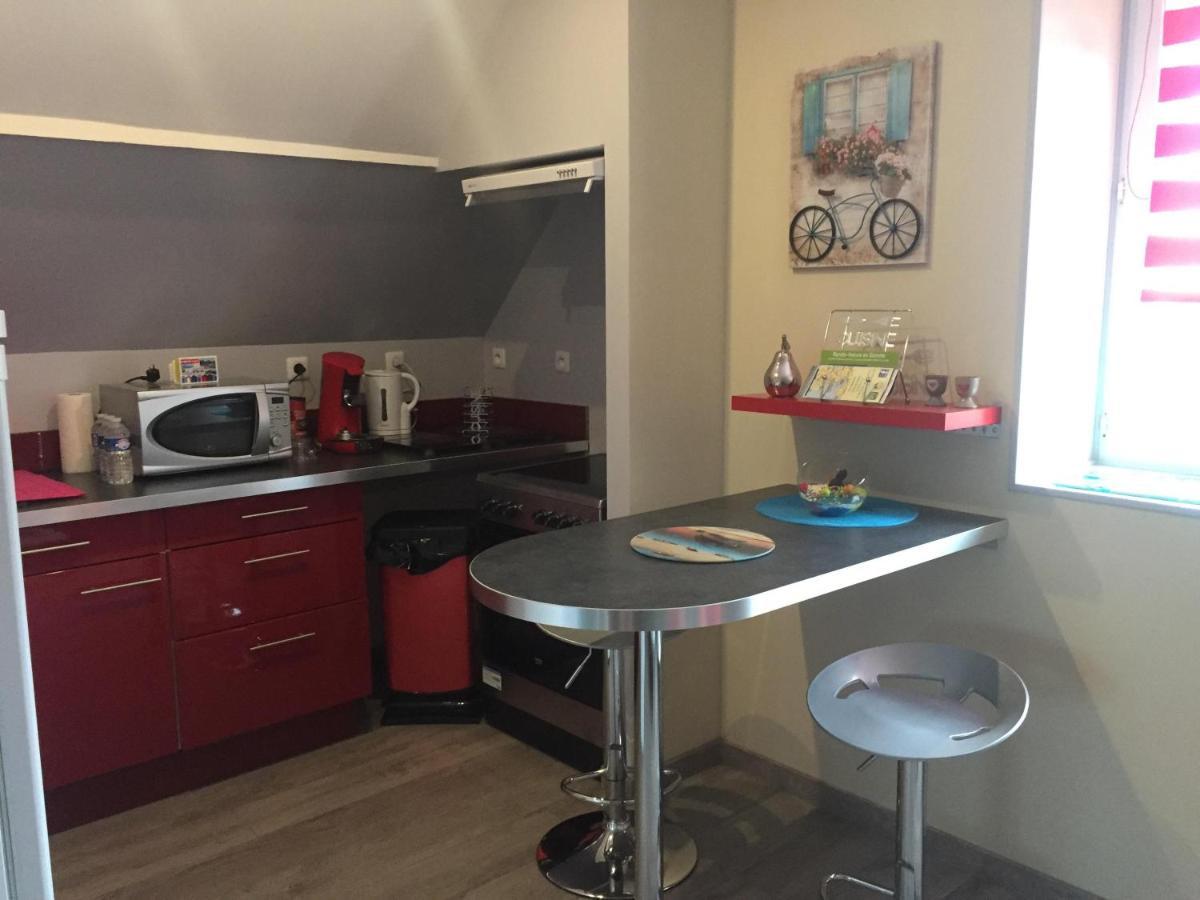 Appartamento Chez Claudine Favières Esterno foto